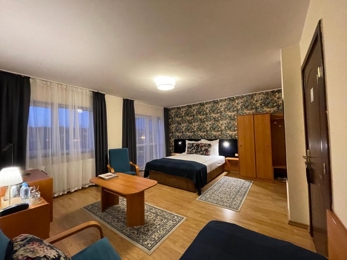 Golabek Leba Hotel Bagian luar foto