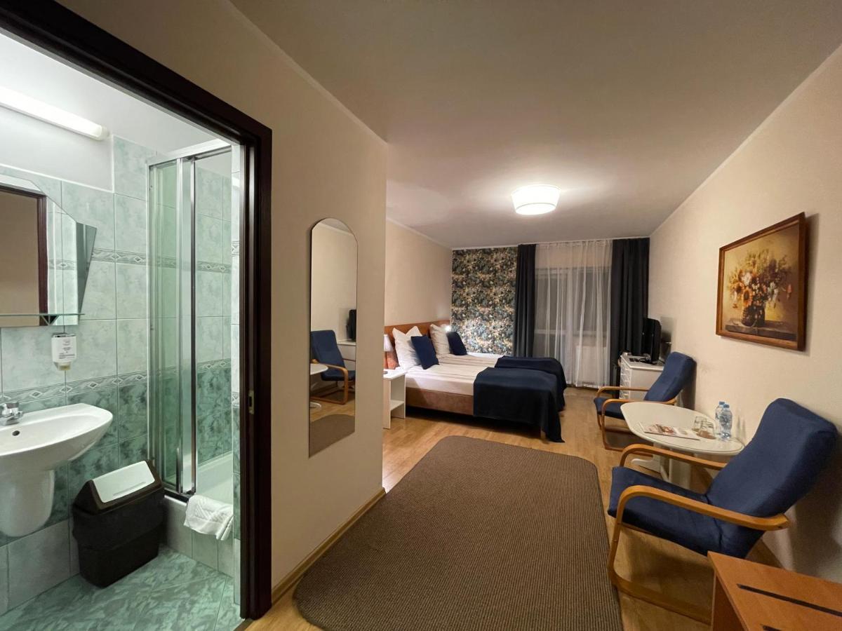 Golabek Leba Hotel Bagian luar foto
