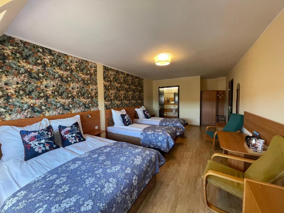 Golabek Leba Hotel Bagian luar foto