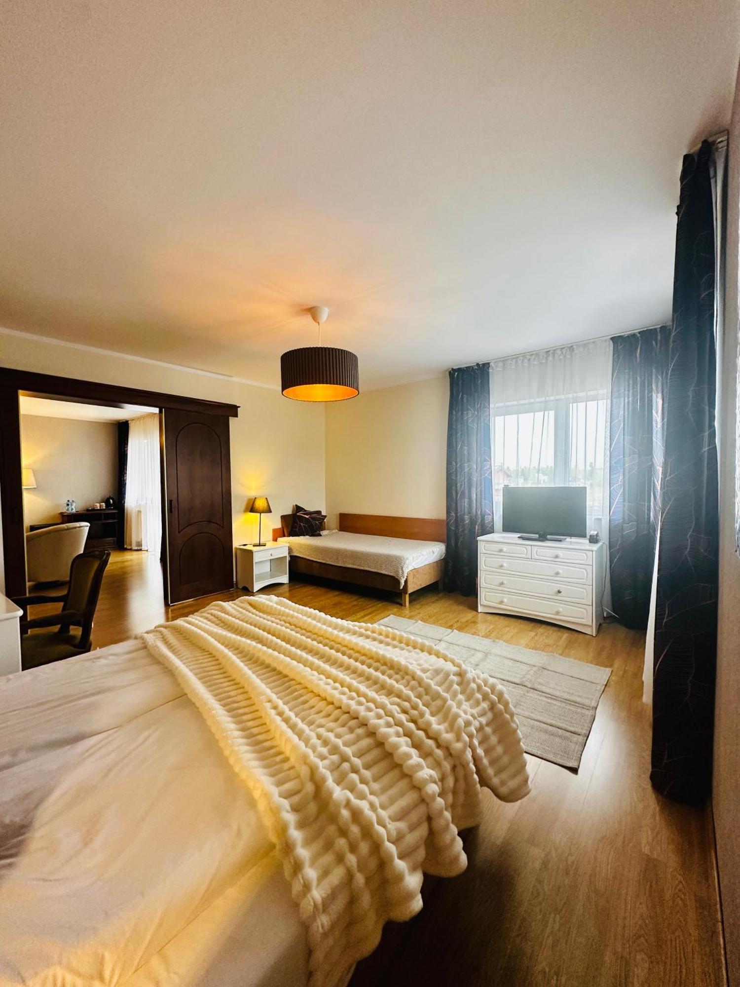 Golabek Leba Hotel Bagian luar foto